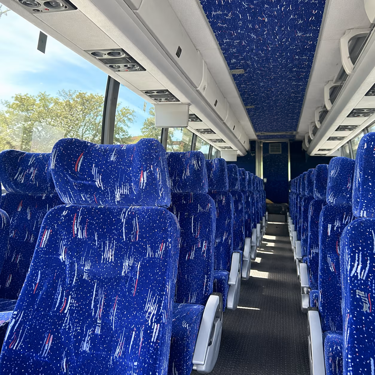 charter buses and party buses to nevada wolf pack games at mackay stadium