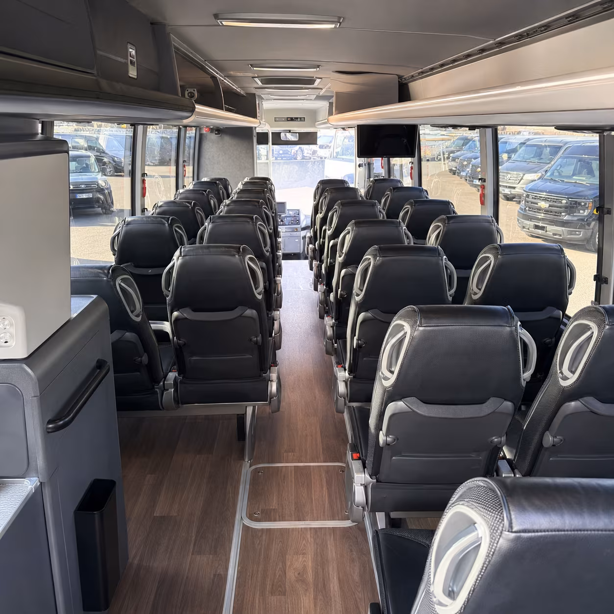 find and book transportation for your next airport transfer 2