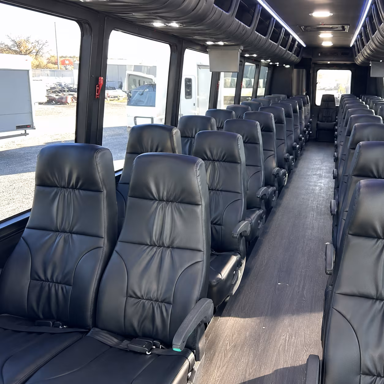 minibus rentals for reno wedding party pickup and photo runs